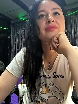 KikiXRed online show from April 3, 2026, 4:30 am