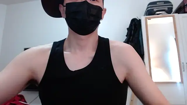 twbobo00715 online show from May 15, 2026, 3:43 pm