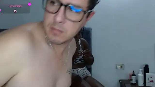 Snapshot of interracia1xx chatting on November 14, 2025, 4:38 am interracia1xx online show from November 14, 2025, 4:38 am