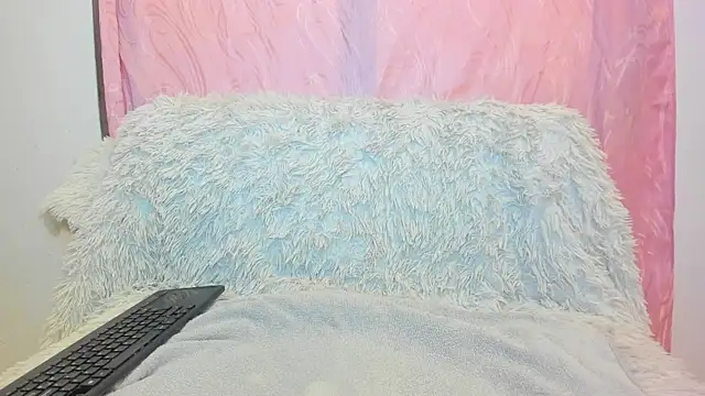 Snapshot of iisabella_gonzalez chatting on November 10, 2025, 5:45 am iisabella gonzalez online show from November 10, 2025, 5:45 am