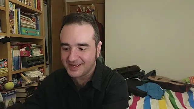 curiosillo83 online show from April 9, 2026, 11:55 pm