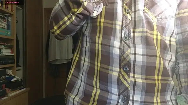 curiosillo83 online show from October 3, 2025, 1:45 pm