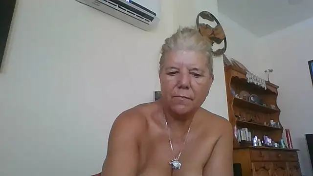 Snapshot of TrustfulVampire1 chatting on July 16, 2026, 5:26 am TrustfulVampire1 online show from July 16, 2026, 5:26 am