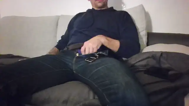 Snapshot of jouet75 chatting on February 27, 2026, 9:14 pm jouet75 online show from February 27, 2026, 9:14 pm