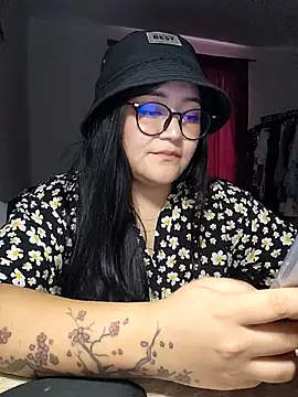 Snapshot of Sakura_0505 chatting on November 22, 2025, 8:08 pm Sakura 0505 online show from November 22, 2025, 8:08 pm