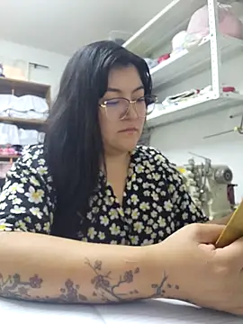 Sakura 0505 online show from April 11, 2026, 10:13 pm