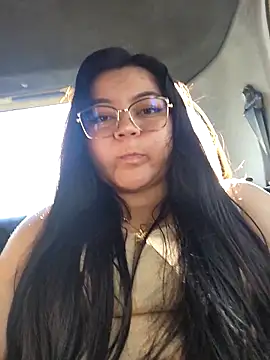 Sakura 0505 online show from April 16, 2026, 9:39 pm