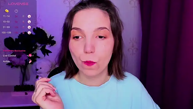 KindHazelHere  online show from February 26, 2026, 11:38 pm