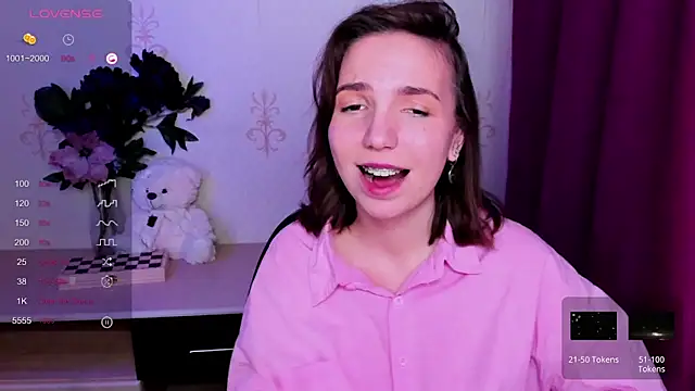 KindHazelHere  online show from April 11, 2026, 7:45 am