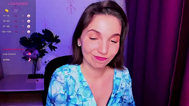 KindHazelHere  online show from February 19, 2026, 6:32 am