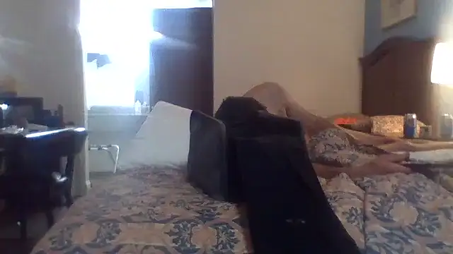 Snapshot of tuRb0420 chatting on September 24, 2025, 1:06 pm tuRb0420 online show from September 24, 2025, 1:06 pm