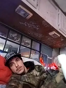 Snapshot of tuRb0420 chatting on January 15, 2025, 1:31 pm tuRb0420 online show from January 15, 2025, 1:31 pm