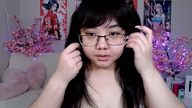 Moertomlly online show from April 13, 2026, 4:16 am