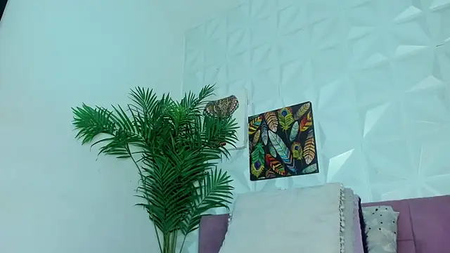 Hellen Sky online show from November 10, 2025, 7:08 pm