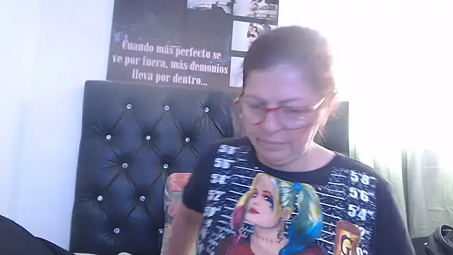 jellyfishhot online show from March 18, 2025, 3:44 pm