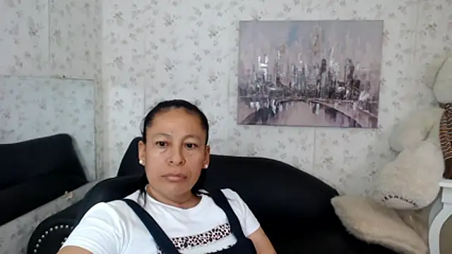 Snapshot of mature_martina chatting on June 12, 2026, 9:34 pm mature martina online show from June 12, 2026, 9:34 pm