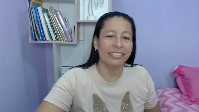 Snapshot of mature_martina chatting on October 30, 2025, 10:06 pm mature martina online show from October 30, 2025, 10:06 pm