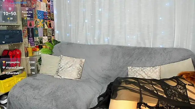 Snapshot of Anna127Moon chatting on March 8, 2025, 11:16 am Anna127Moon online show from March 8, 2025, 11:16 am