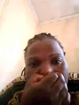 pretty-donna online show from March 19, 2026, 12:16 pm