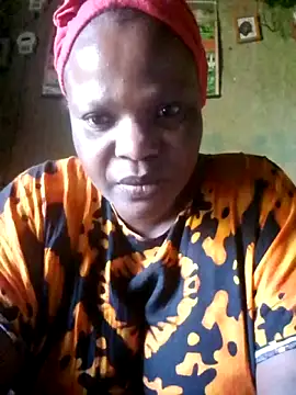 pretty-donna online show from April 15, 2026, 6:19 am