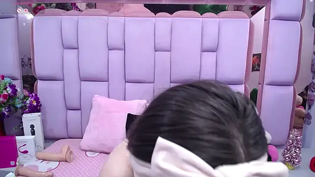 Belly Rosse online show from December 17, 2025, 2:33 pm