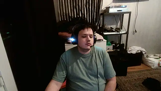 Snapshot of Bebemickey75 chatting on February 3, 2025, 11:26 pm Bebemickey75 online show from February 3, 2025, 11:26 pm