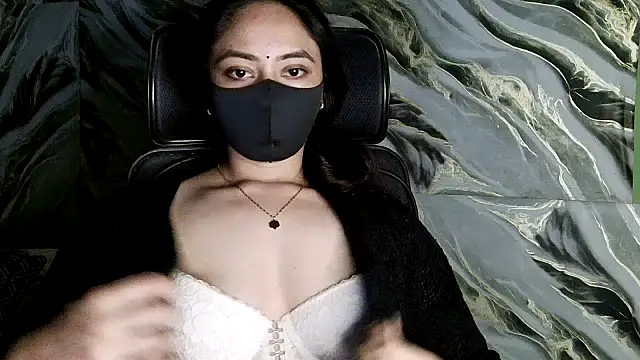 Snapshot of Sima--Roy chatting on November 25, 2025, 6:08 pm Sima--Roy online show from November 25, 2025, 6:08 pm