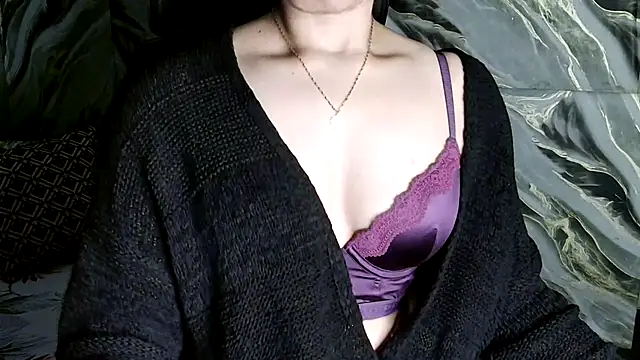 Snapshot of Sima--Roy chatting on December 2, 2025, 6:09 pm Sima--Roy online show from December 2, 2025, 6:09 pm