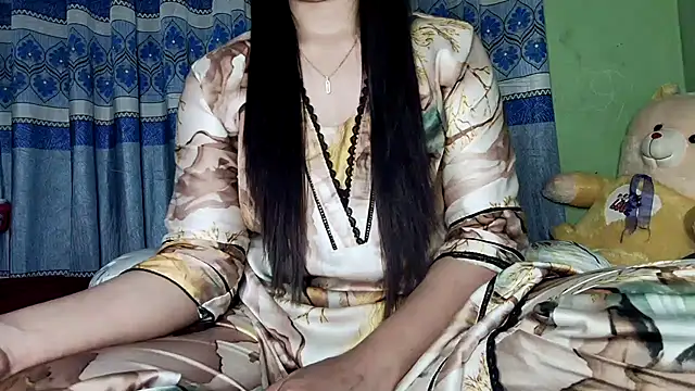 Snapshot of Sima--Roy chatting on February 26, 2025, 6:04 pm Sima--Roy online show from February 26, 2025, 6:04 pm