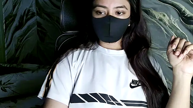 Snapshot of Sima--Roy chatting on November 30, 2025, 7:25 pm Sima--Roy online show from November 30, 2025, 7:25 pm