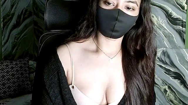 Snapshot of Sima--Roy chatting on December 13, 2025, 8:04 pm Sima--Roy online show from December 13, 2025, 8:04 pm