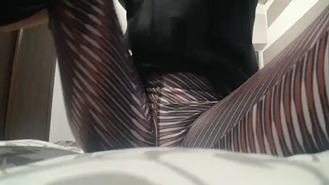 Snapshot of Web_Lady chatting on October 12, 2025, 11:33 am Web Lady online show from October 12, 2025, 11:33 am