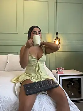 Snapshot of kataliina__ chatting on May 9, 2026, 11:57 am kataliina online show from May 9, 2026, 11:57 am