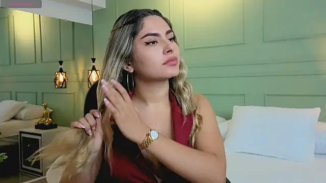 kataliina   online show from September 9, 2025, 12:03 pm