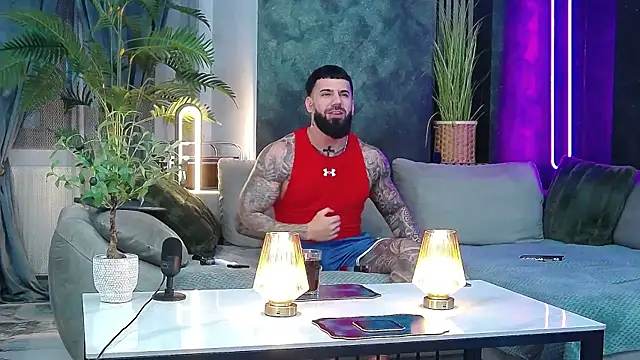 Snapshot of masterkingofmusclee chatting on March 3, 2026, 8:38 pm masterkingofmusclee online show from March 3, 2026, 8:38 pm