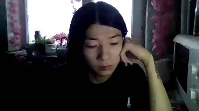 Snapshot of CarlyJoy chatting on October 28, 2025, 10:47 am CarlyJoy online show from October 28, 2025, 10:47 am