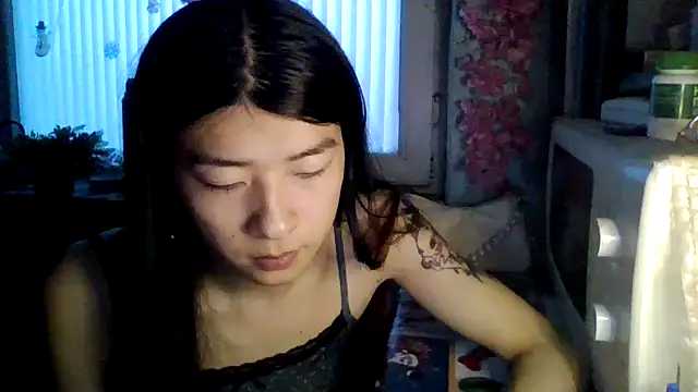 CarlyJoy online show from March 1, 2026, 1:11 pm