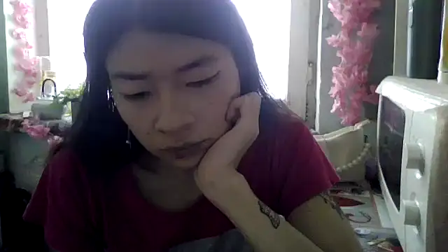 Snapshot of CarlyJoy chatting on October 27, 2025, 10:49 am CarlyJoy online show from October 27, 2025, 10:49 am