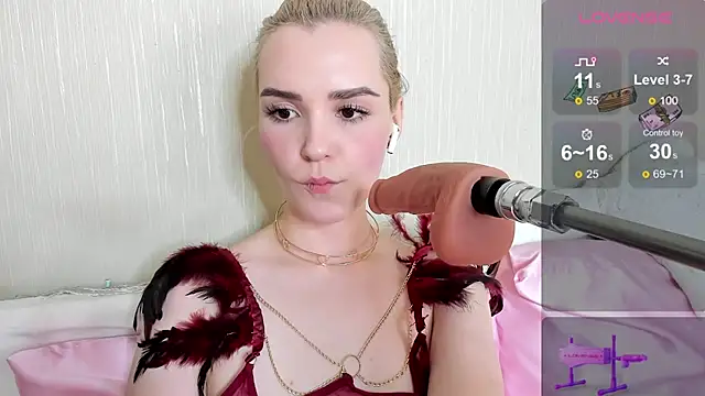 Kaya Devis online show from March 1, 2025, 7:41 am