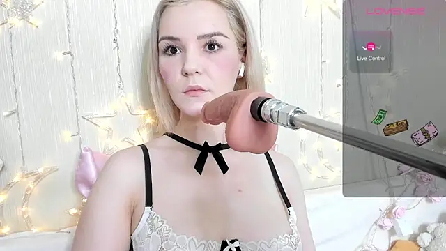 Snapshot of Kaya_Devis chatting on November 8, 2025, 4:49 am Kaya Devis online show from November 8, 2025, 4:49 am