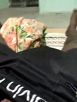 Snapshot of SILENT_FUCKER_01 chatting on March 5, 2025, 2:01 pm SILENT FUCKER 01 online show from March 5, 2025, 2:01 pm