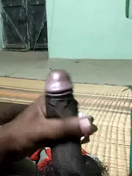 Snapshot of SILENT_FUCKER_01 chatting on March 20, 2025, 5:04 pm SILENT FUCKER 01 online show from March 20, 2025, 5:04 pm