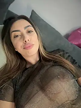 Snapshot of Flower_Pow3r chatting on March 6, 2025, 5:00 pm Flower Pow3r online show from March 6, 2025, 5:00 pm