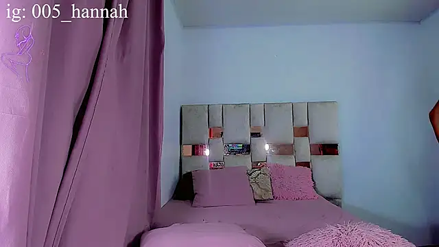 Snapshot of Hannahsmit chatting on September 18, 2025, 8:06 am Hannahsmit online show from September 18, 2025, 8:06 am