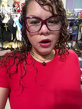 Snapshot of ROSALIALUCY chatting on July 5, 2026, 12:01 pm ROSALIALUCY online show from July 5, 2026, 12:01 pm