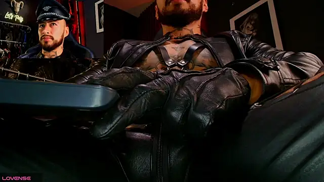 billyMayer  online show from November 10, 2025, 4:56 pm