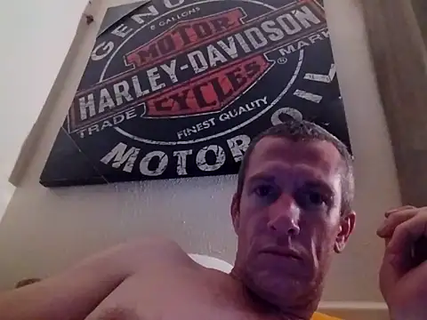 CuddlyFloat88 online show from March 27, 2026, 8:01 am