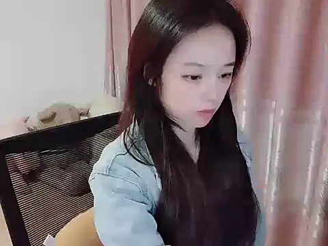 Snapshot of wwcc123 chatting on November 21, 2025, 2:27 pm wwcc123 online show from November 21, 2025, 2:27 pm