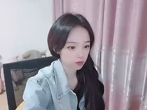 Snapshot of wwcc123 chatting on December 4, 2025, 2:27 pm wwcc123 online show from December 4, 2025, 2:27 pm