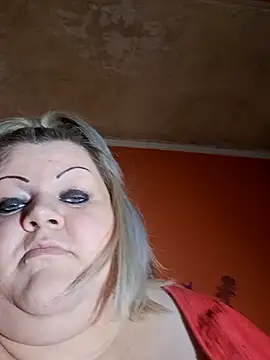 ducicsajsziii online show from February 14, 2026, 7:58 pm